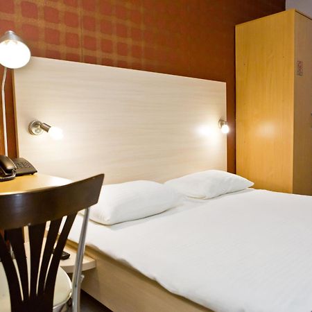 Hotel Olsi Chişinǎu Kamer foto