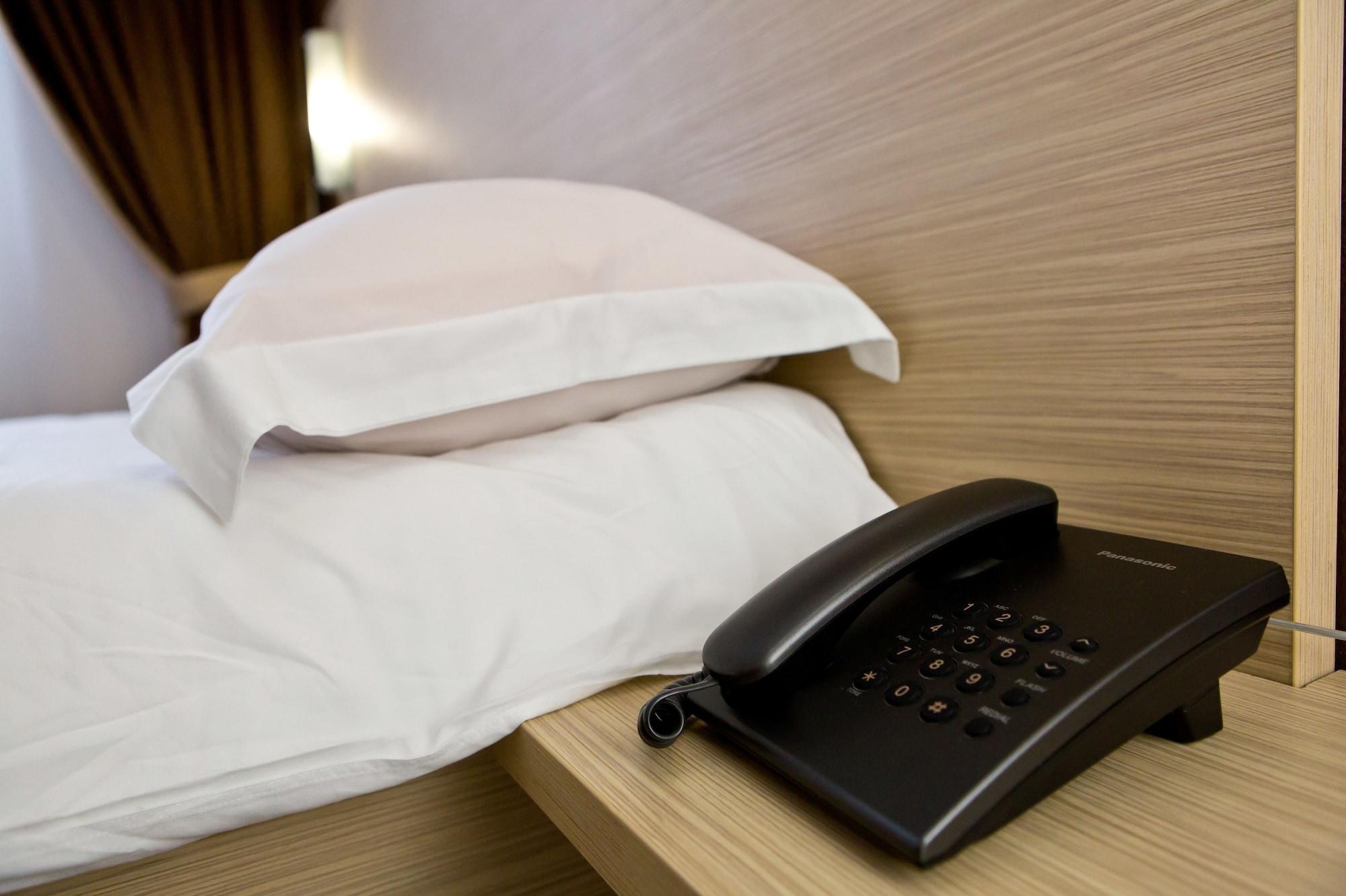 Hotel Olsi Chişinǎu Buitenkant foto