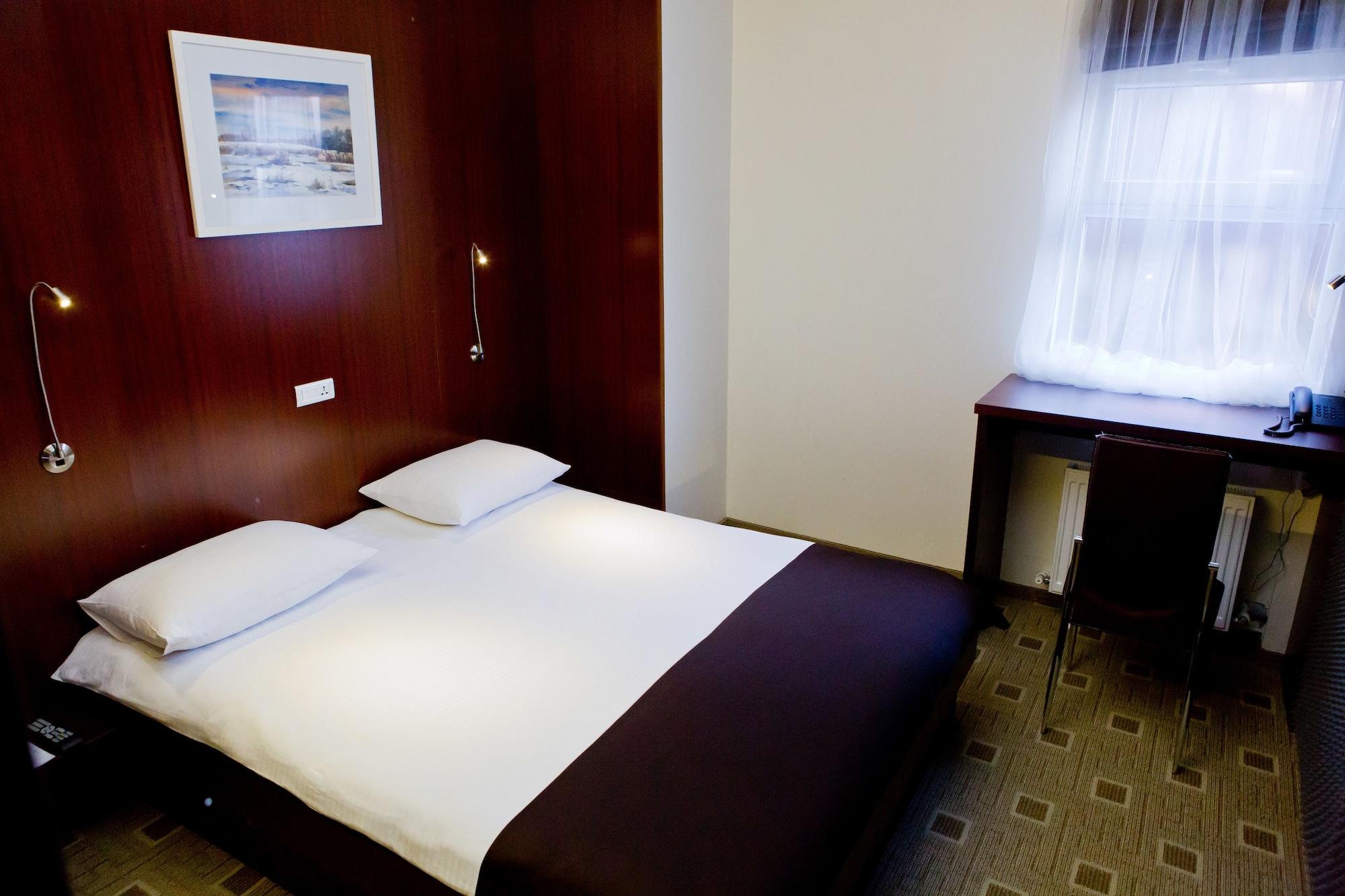 Hotel Olsi Chişinǎu Buitenkant foto