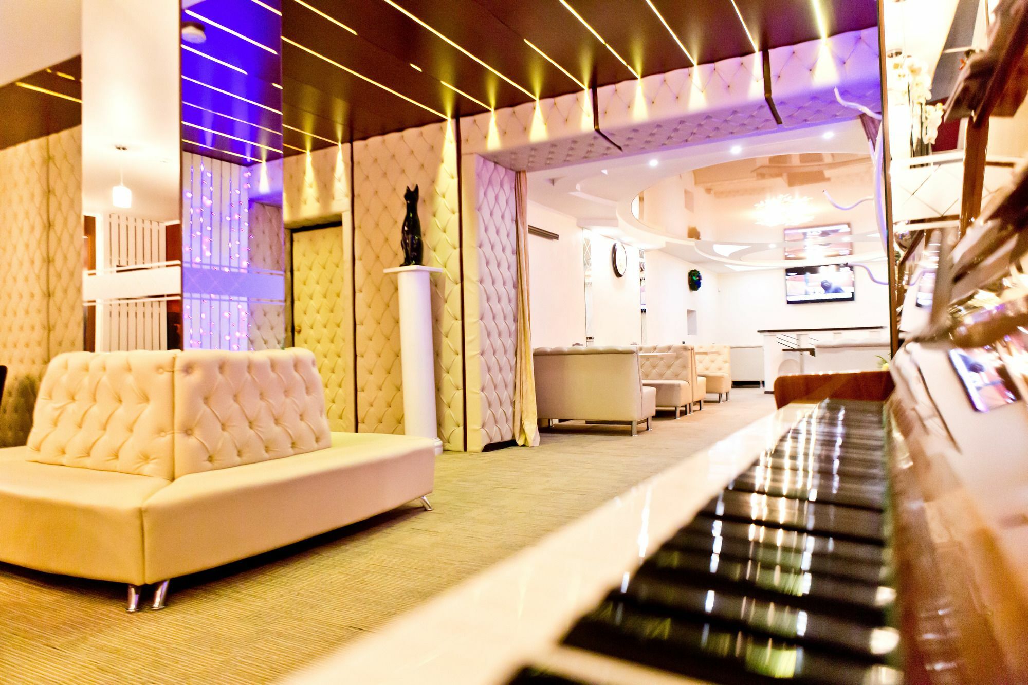 Hotel Olsi Chişinǎu Buitenkant foto
